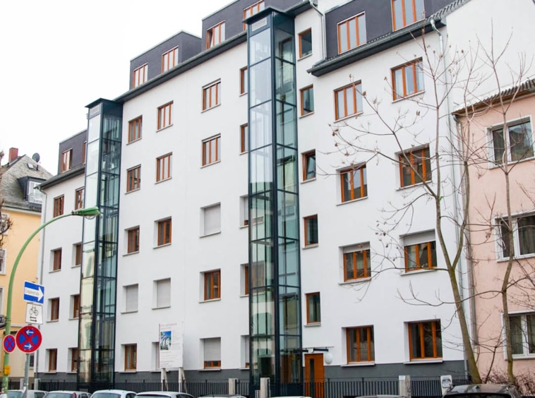 Eigentumswohnung in Frankfurt - Main Freiraum Immobilien Logo - Ihr Immobilienmakler in der Rhein-Main-Region Spezialisierter Immobilienmakler für Darmstadt, Frankfurt am Main und die Bergstraße.