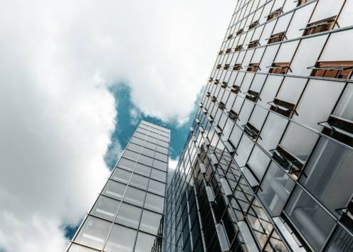 Zinswende führt zu Zurückhaltung bei privaten und institutionellen Investoren - www.mainfreiraum.de - Main Freiraum Immobilien Logo – Ihr Immobilienmakler in der Rhein-Main-Region - Spezialisierter Immobilienmakler für Darmstadt, Frankfurt am Main und die Bergstraße.